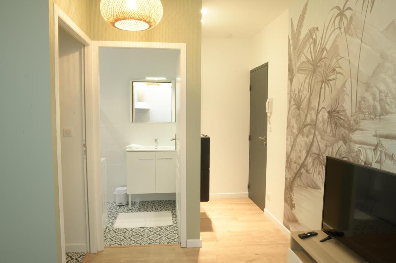 T2 Avec Verriere Situe En Hyper Centre Avec Wifi, Linge, Draps, Savons Et Serviettes Fournis คอญญัก ภายนอก รูปภาพ